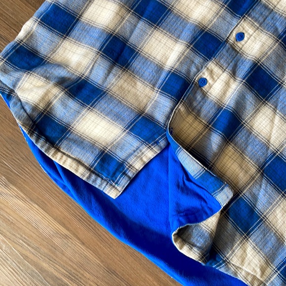 COZY! Blue Flannel with Fleece & Polyester Lining - Picture 3 of 4